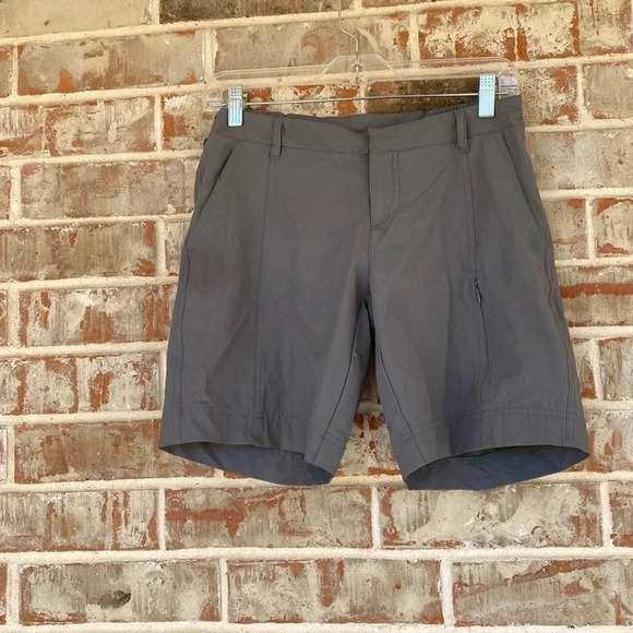 32 Degrees Cool Gray Ladies Cargo Shorts - Picture 1 of 8